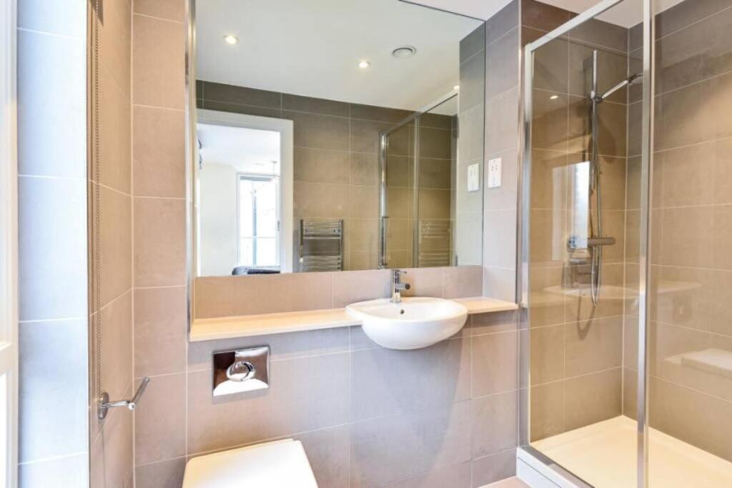Luxury 2 Bedroom 2 Bathroom Apartment -Borough Market/ London Bridge 외부 사진